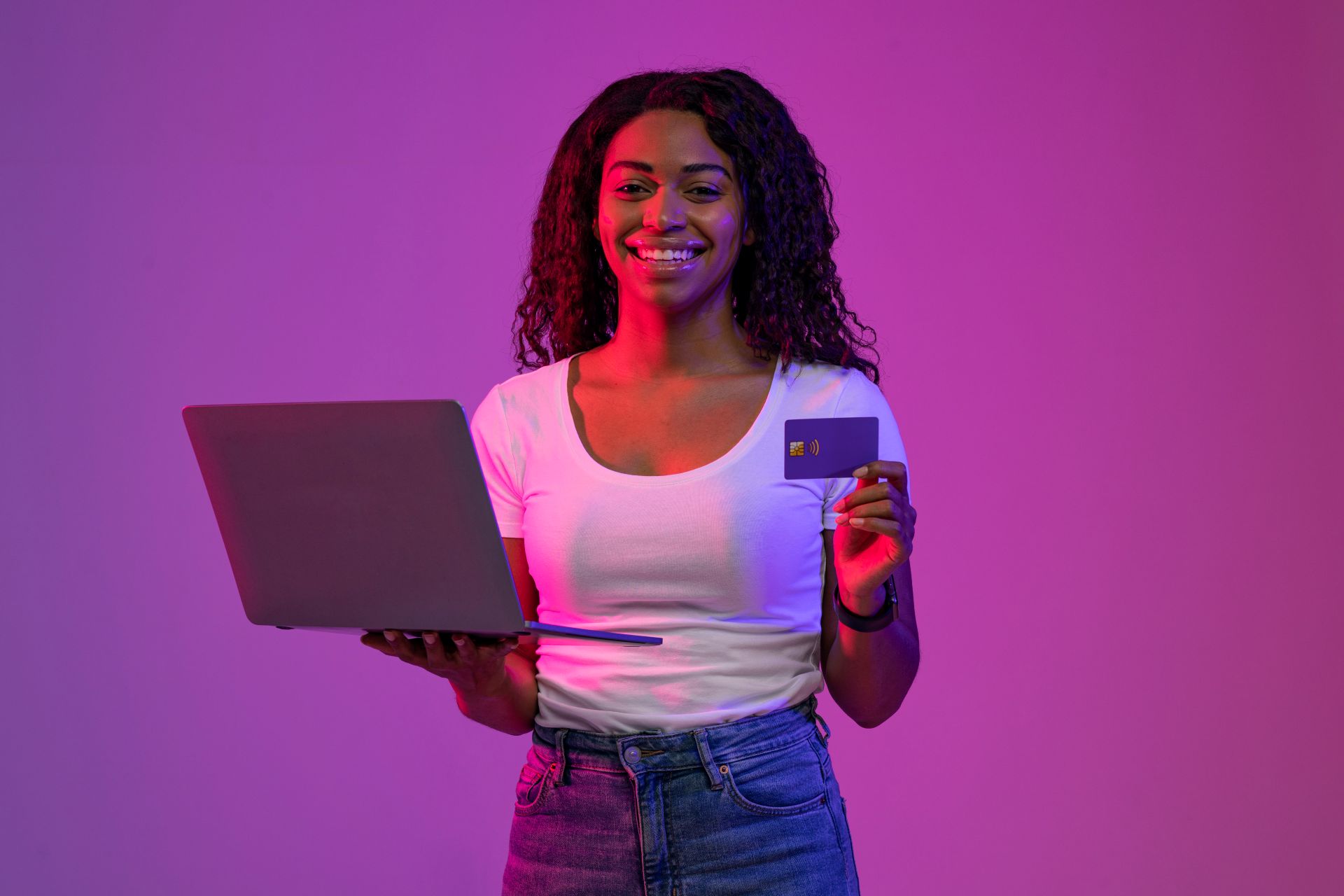 online-payments-smiling-african-american-woman-wi-2023-11-27-04-54-41-utc.jpg online-payments-smiling-african-american-woman-wi-2023-11-27-04-54-41-utc.jpg
